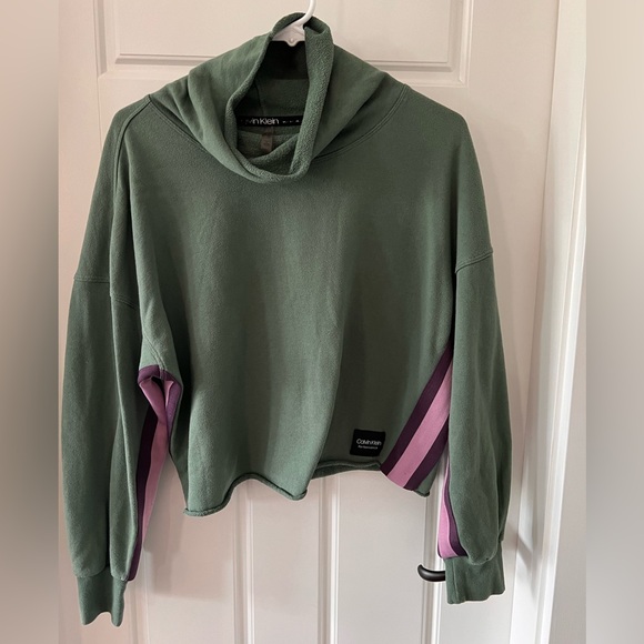 Calvin Klein crop Sweatshirt - Picture 1 of 6